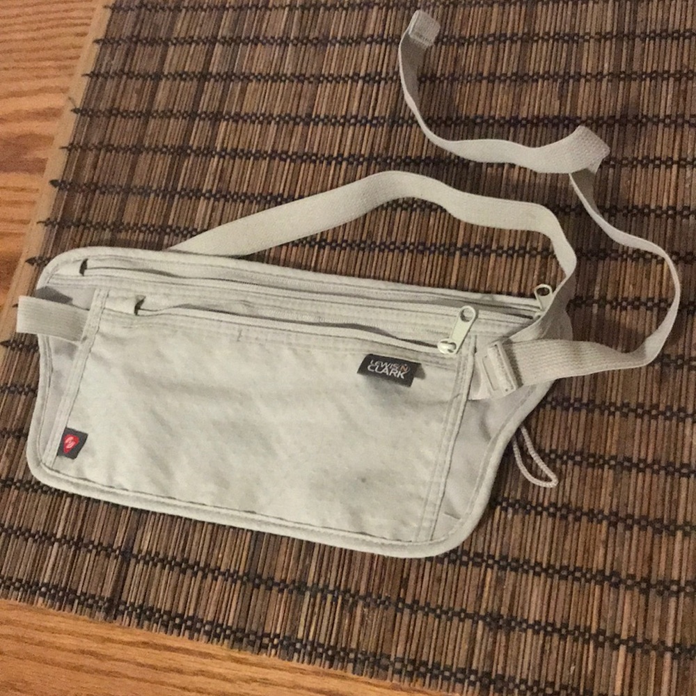 Lewis n clark cream OSFA fanny pack
